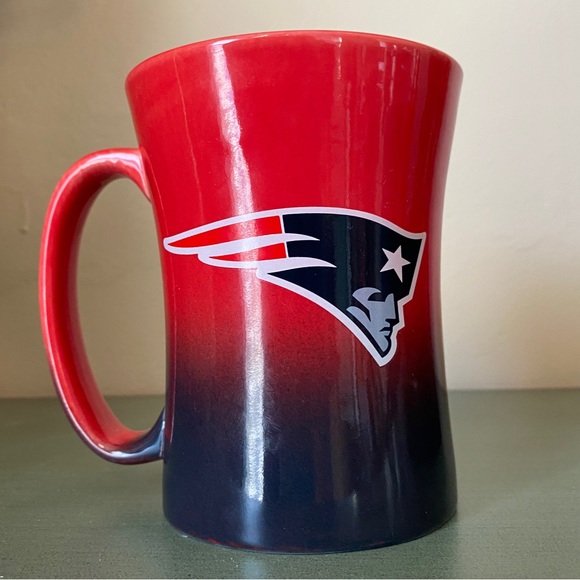 New England Patriots ceramic sports team mug. NFL - Picture 1 of 2
